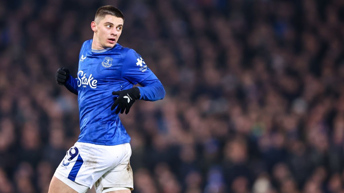 В Англии оценили игру Миколенка против Ливерпуля В Англии оценили игру Миколенка против Ливерпуля