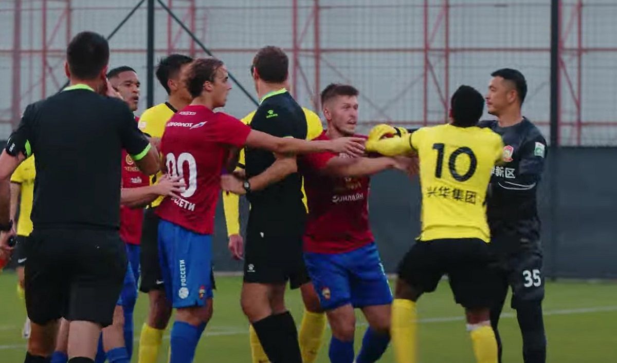 ЦСКА - Циндао Вест Кост - российские футболист устроили драку во время матча ЦСКА - Циндао Вест Кост - российские футболист устроили драку во время матча