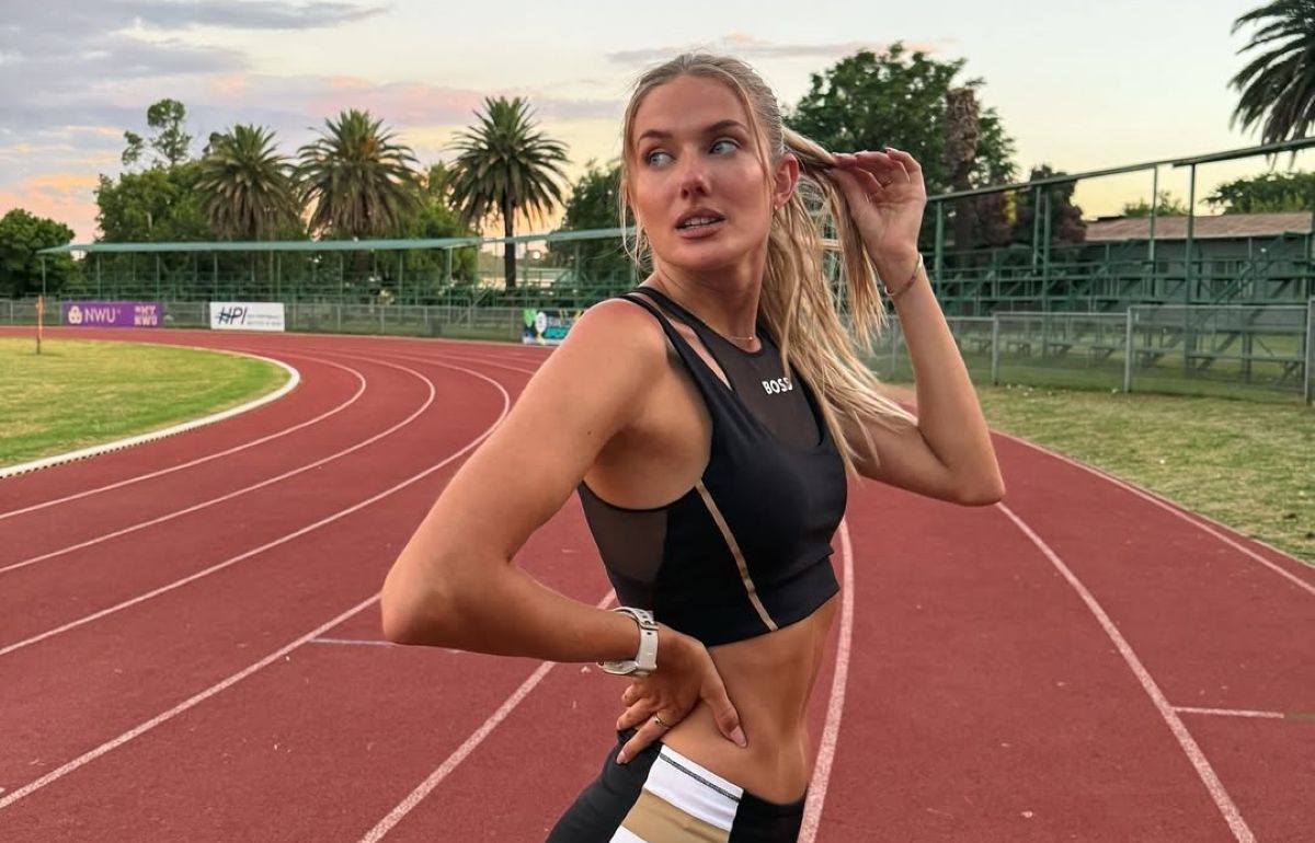 Шмідт знялась у рекламі спідньої білизни Шмідт знялась у рекламі спідньої білизни