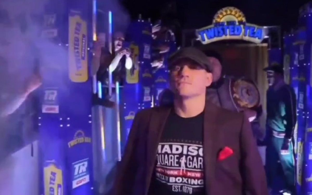 Берінчик Девіс - як український боксер виходив до рингу у Нью-Йорку, Берінчик Девіс - як український боксер виходив до рингу у Нью-Йорку,