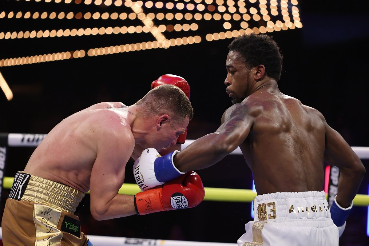 Беринчик – Дэвис: статистика ударов боксеров: статистика ударов боксеров Беринчик – Дэвис: статистика ударов боксеров: статистика ударов боксеров