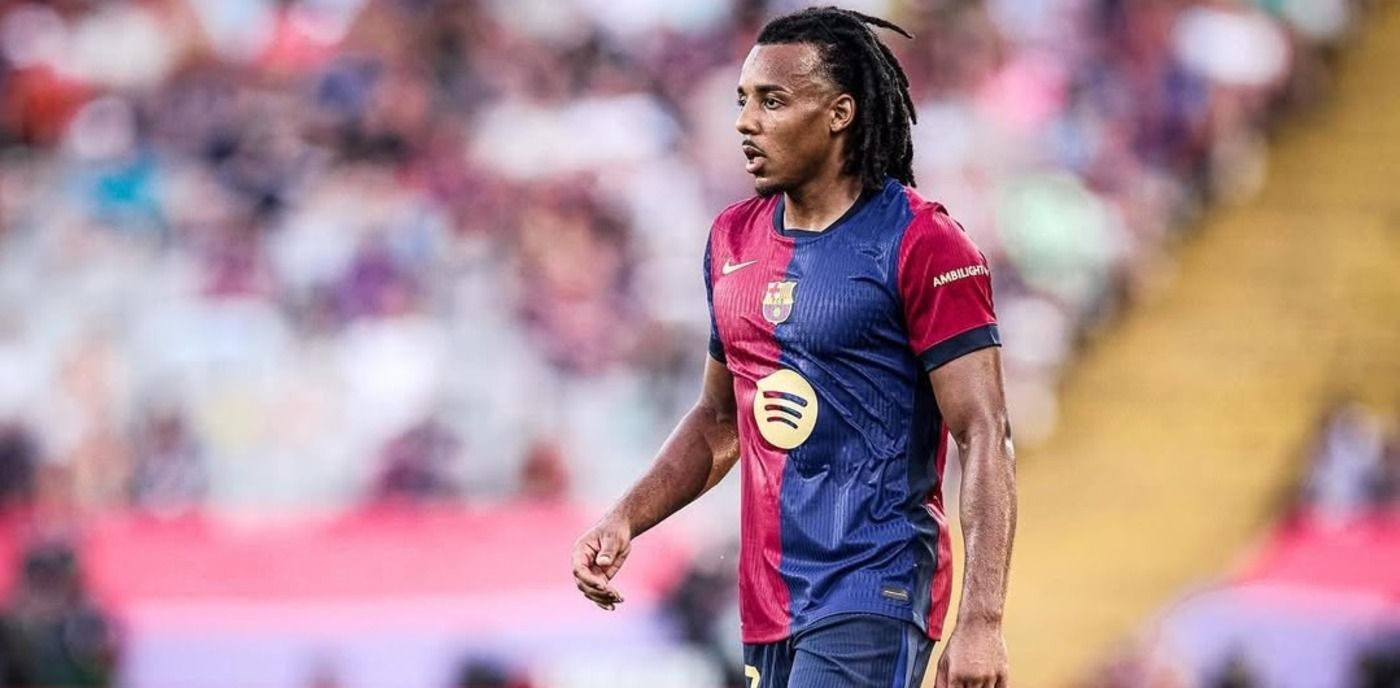 Жюля Кунде наказал тренер Барселоны Жюля Кунде наказал тренер Барселоны