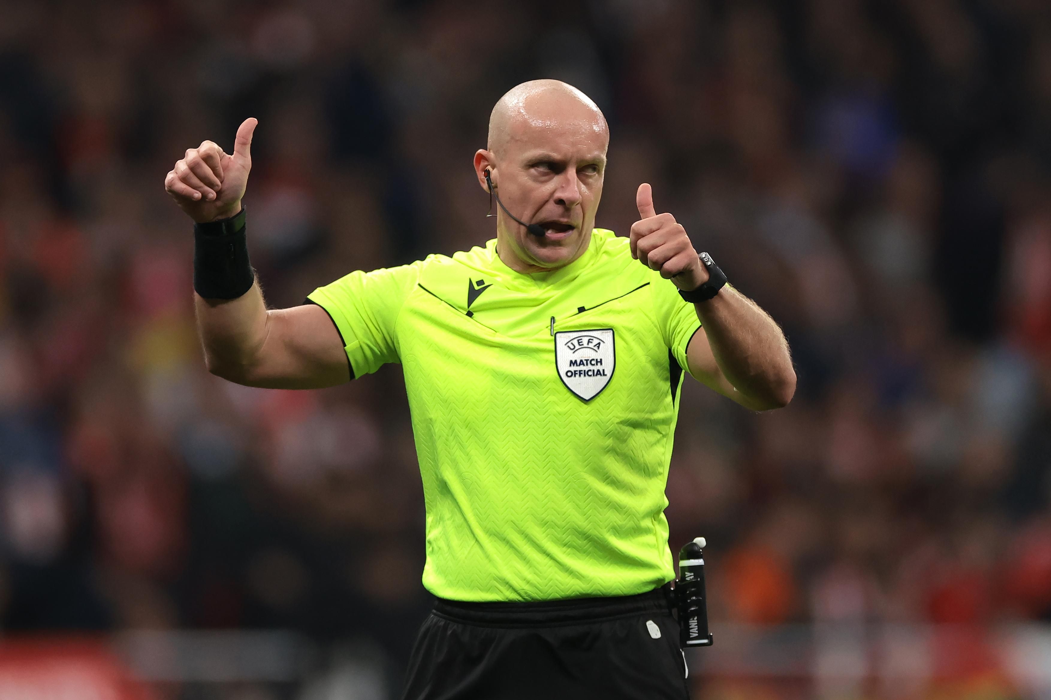 В Германии арбитра атаковал ребенок В Германии арбитра атаковал ребенок