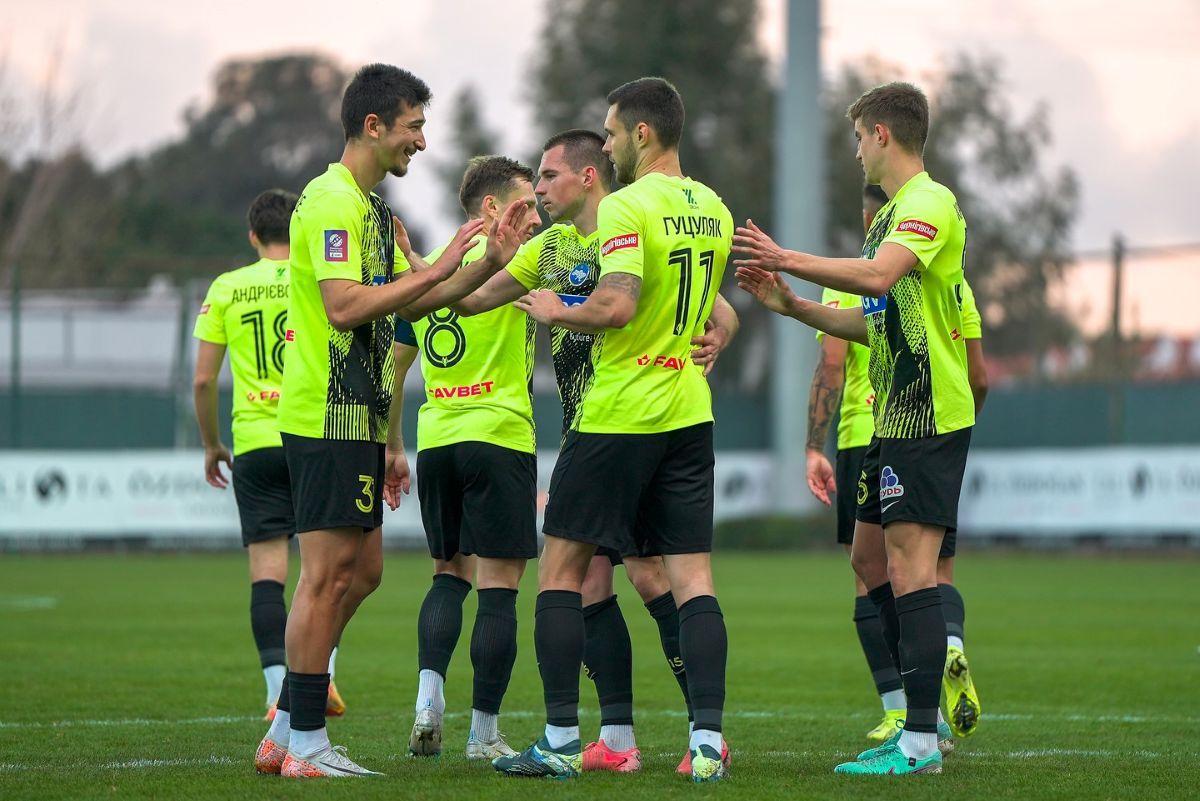 Посол похвалил газон Полесья Посол похвалил газон Полесья