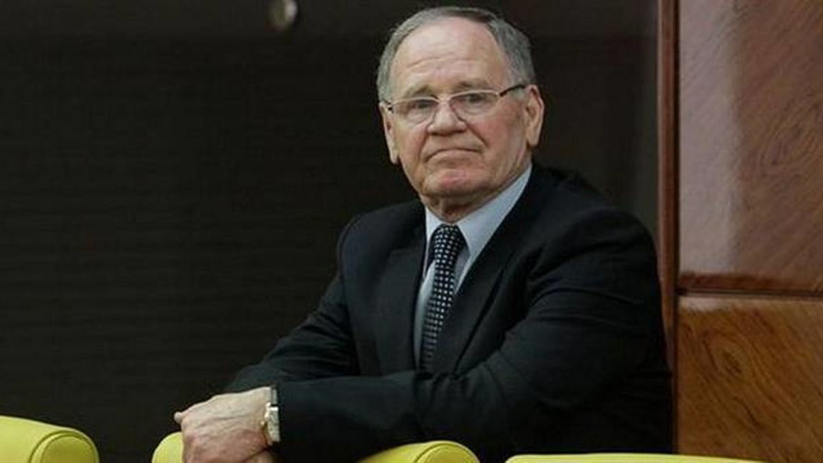 Йожеф Сабо назвал двух предателей Украины из мира футбола Йожеф Сабо назвал двух предателей Украины из мира футбола