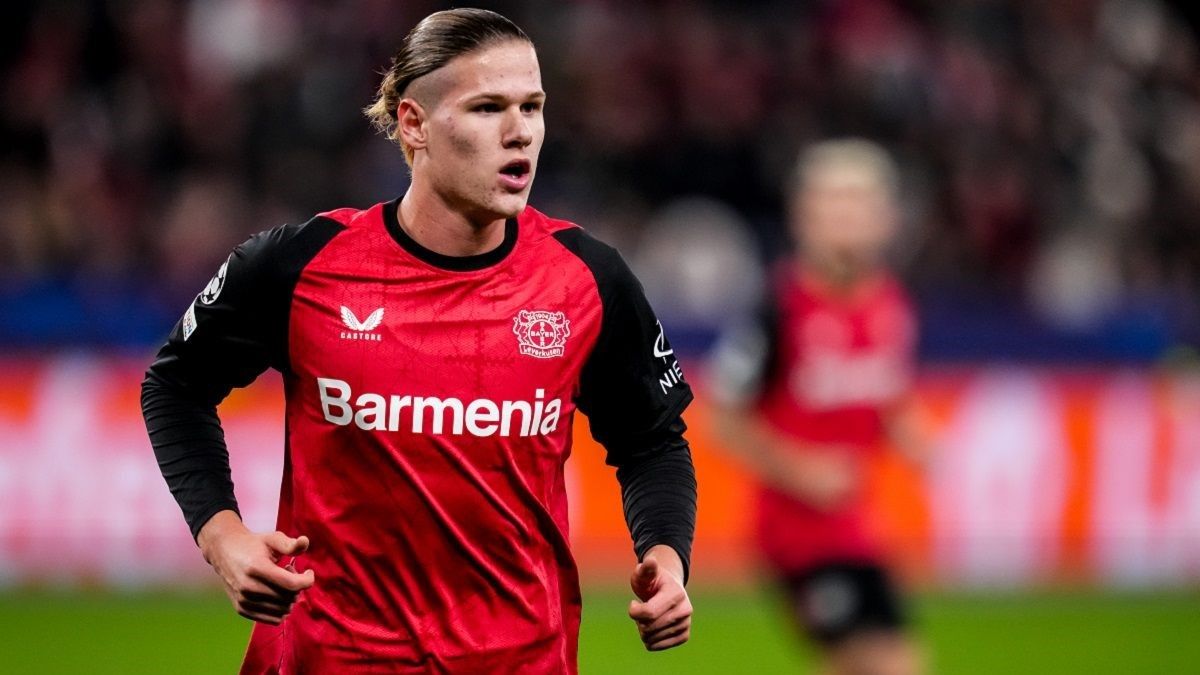 Степанов забив гол за Баєр U-19 Степанов забив гол за Баєр U-19