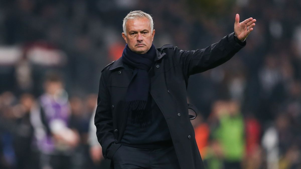 Моуриньо хотел бы попробовать свои силы в Шотландии Моуриньо хотел бы попробовать свои силы в Шотландии