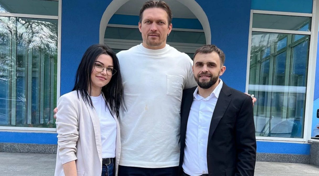 Александр Усик поддержал турнир Андрея Савенко, посвященный воинам Александр Усик поддержал турнир Андрея Савенко, посвященный воинам