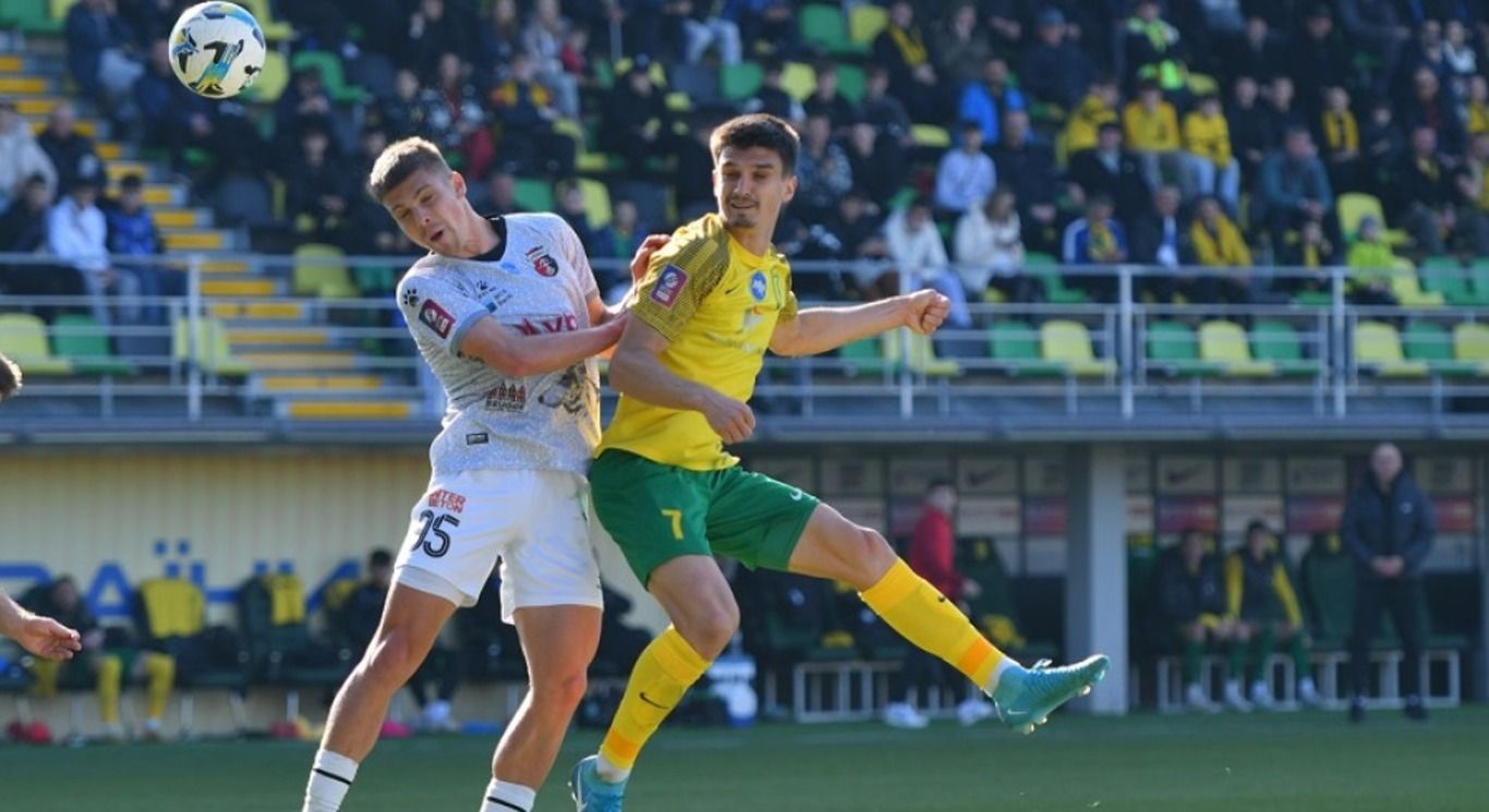 Дмитро Шастал (праворуч) забив Вересу за Лівий Берег Дмитро Шастал (праворуч) забив Вересу за Лівий Берег