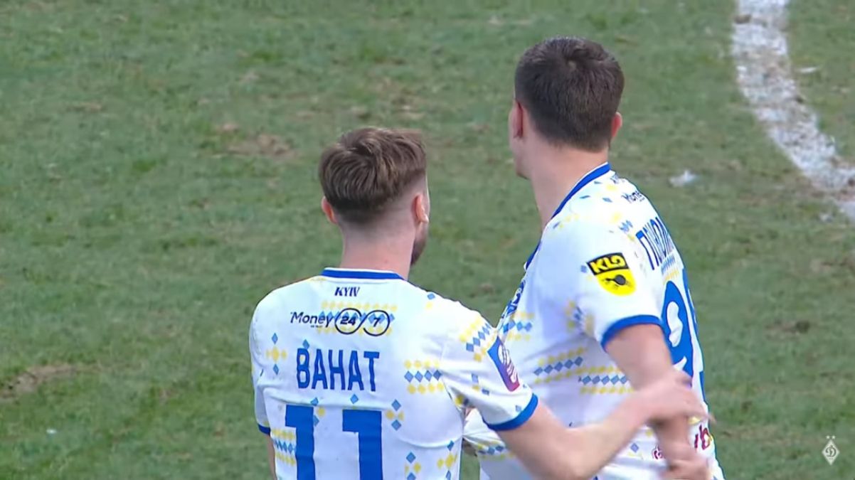 Владислав Ванат и Матвей Пономаренко поссорились после игры Динамо с Зарей Владислав Ванат и Матвей Пономаренко поссорились после игры Динамо с Зарей