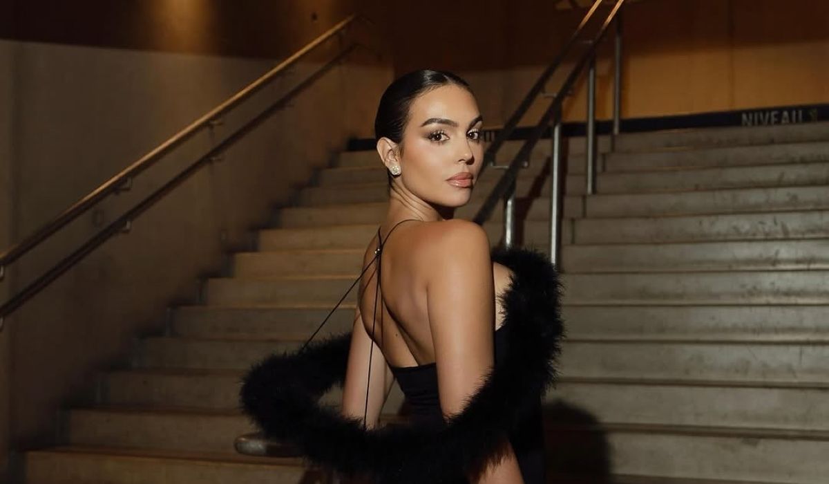 Жена Криштиану Роналду Джорджина Родригес опубликовала пикантные фотографии Жена Криштиану Роналду Джорджина Родригес опубликовала пикантные фотографии