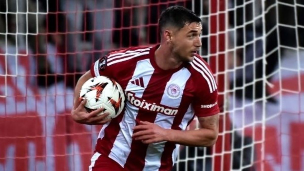 Тренер Олимпиакоса о дубле Яремчука Тренер Олимпиакоса о дубле Яремчука