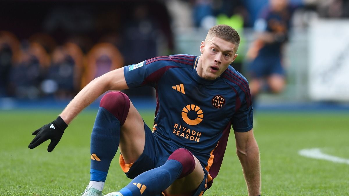 Рома має наміри продати Артема Довбика влітку 2025 року Рома має наміри продати Артема Довбика влітку 2025 року