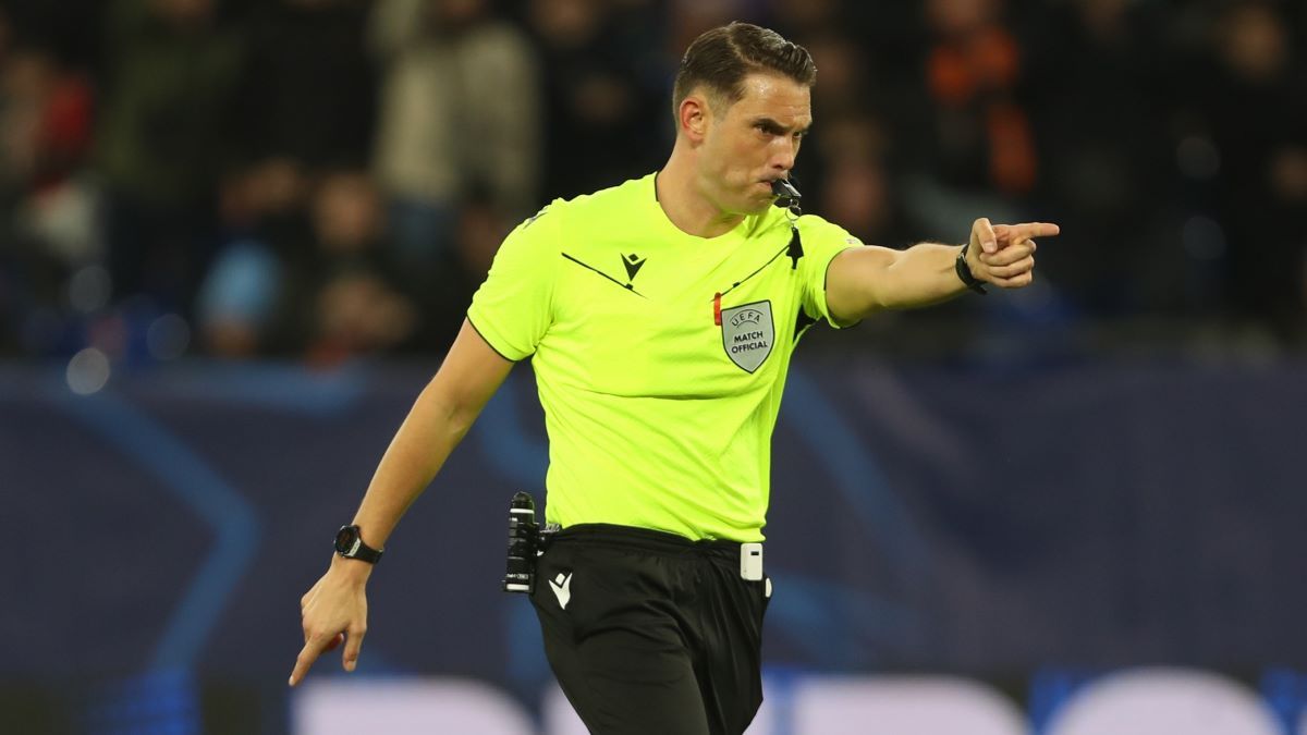 Кто будет судить матч Украина – Бельгия Кто будет судить матч Украина – Бельгия