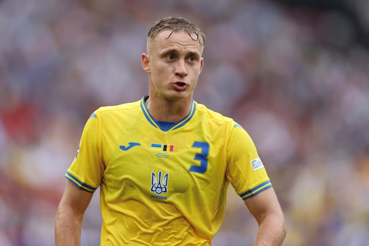 Ліга націй - Олександр Сваток прибув у табір збірної України на матчі проти Бельгії Ліга націй - Олександр Сваток прибув у табір збірної України на матчі проти Бельгії