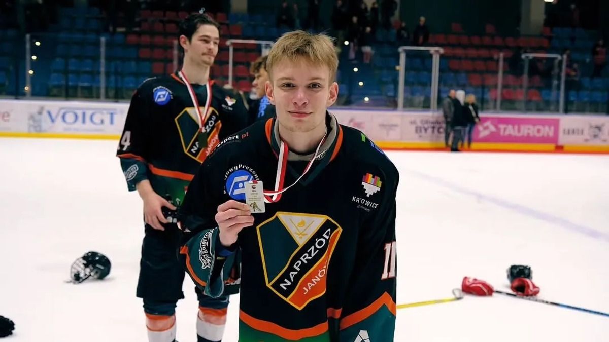 Хокеїст Микита Панасюк змінив українське громадянство на польське Хокеїст Микита Панасюк змінив українське громадянство на польське