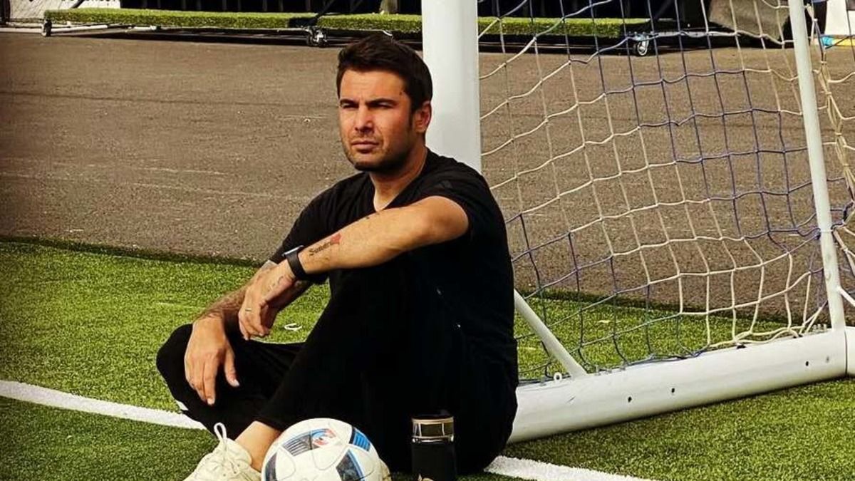 Адриан Муту рассказал, как употребление кокаина помешало ему выиграть Золотой мяч Адриан Муту рассказал, как употребление кокаина помешало ему выиграть Золотой мяч