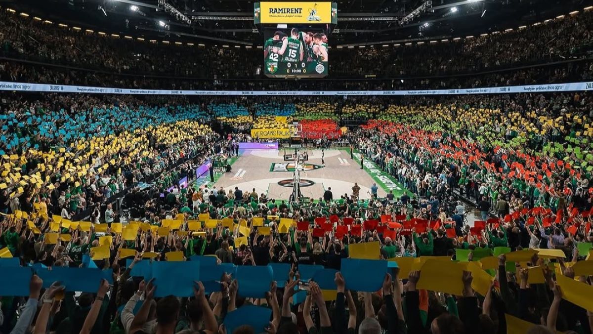 Литовські фанати провели акцію підтримки України Литовські фанати провели акцію підтримки України