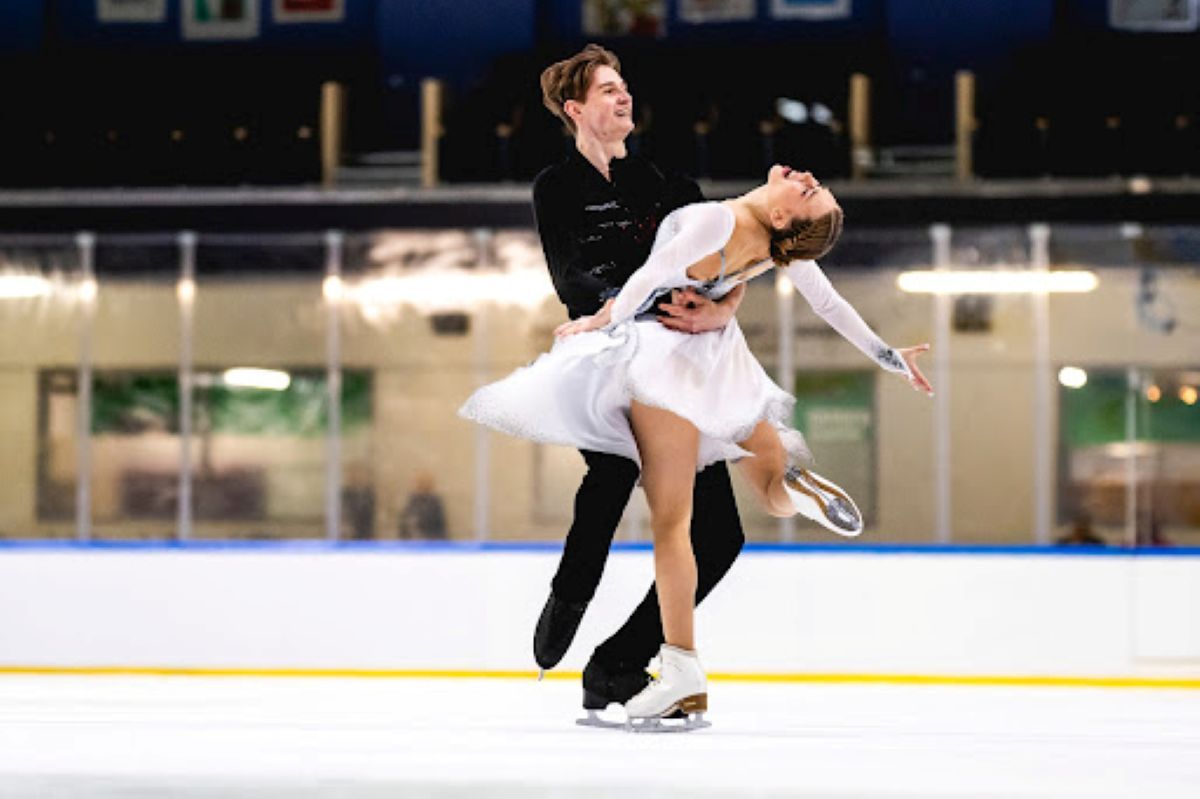 Судью отстранили из-за влияния на оценки Судью отстранили из-за влияния на оценки