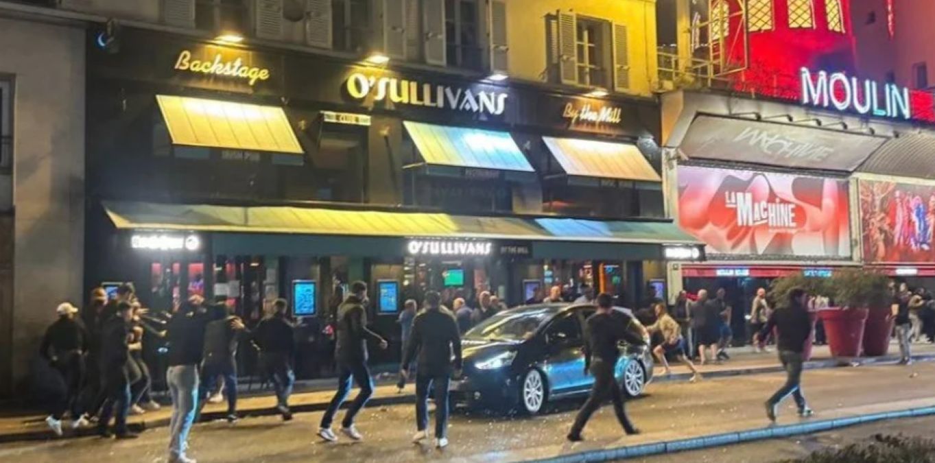 Фанати влаштували бійку Фанати влаштували бійку