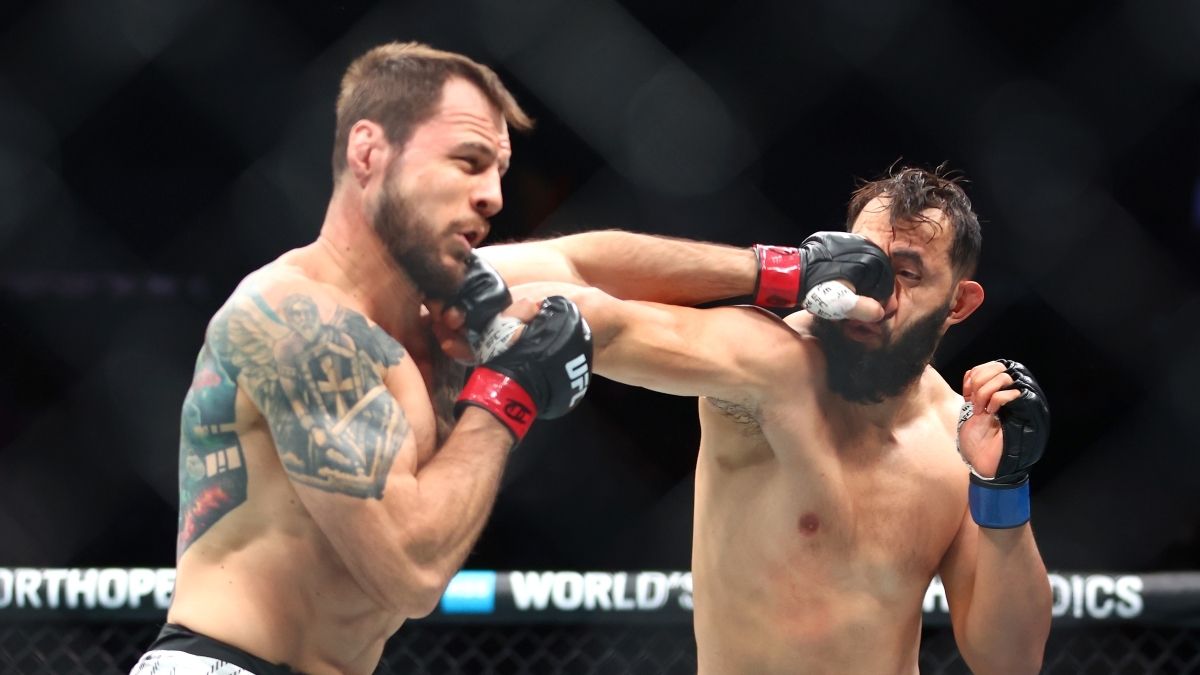 Доминик Рейес отправил в нокаут Никиту Крылова на UFC 314 - видео