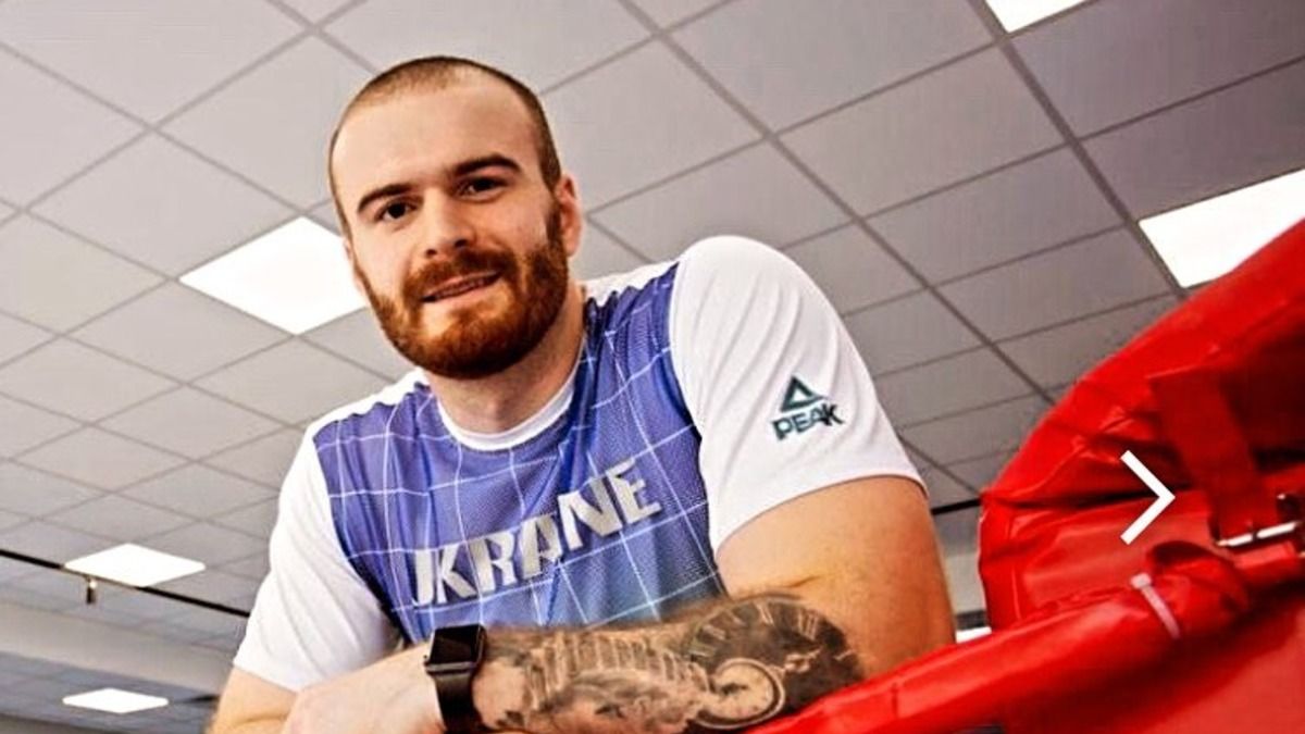 Рогава - Кларк - результат боя украинского супертяжеловеса на турнире в Эр-Рияде Рогава - Кларк - результат боя украинского супертяжеловеса на турнире в Эр-Рияде