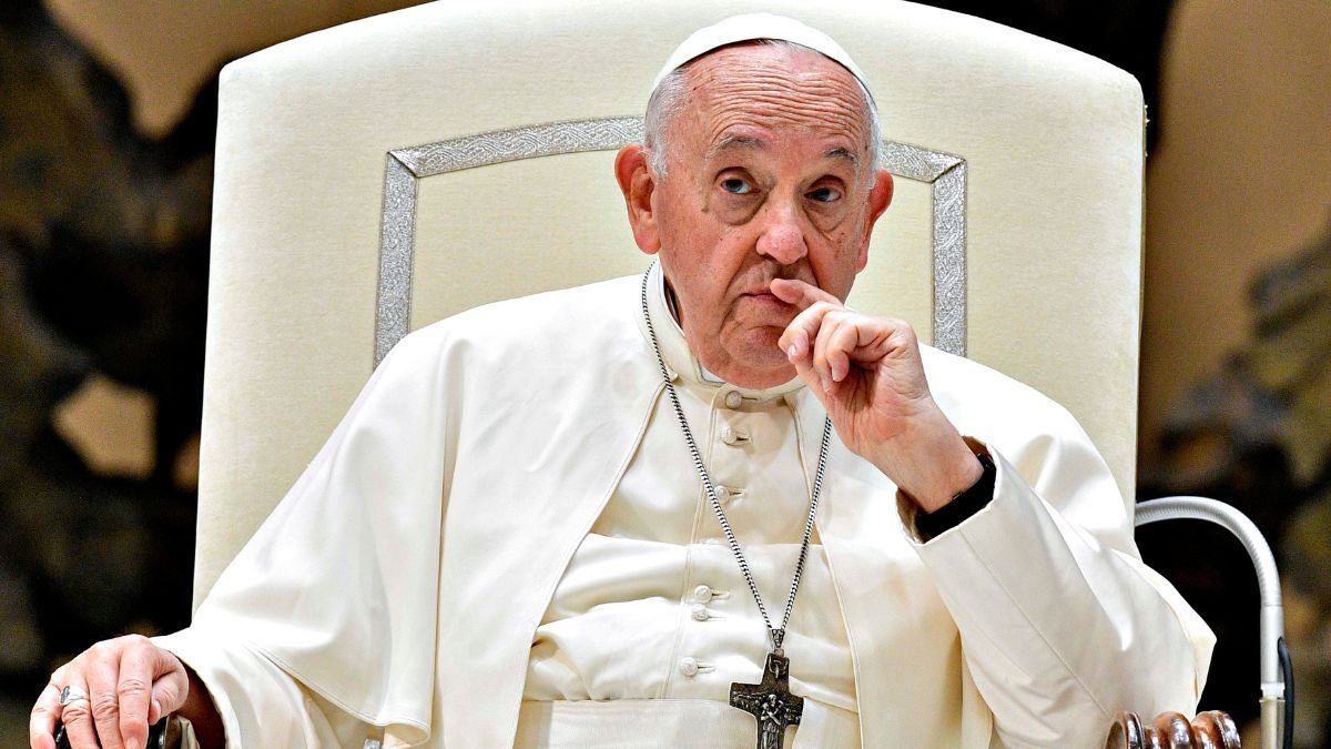 Папа Римський пішов з життя через важку хворобу Папа Римський пішов з життя через важку хворобу