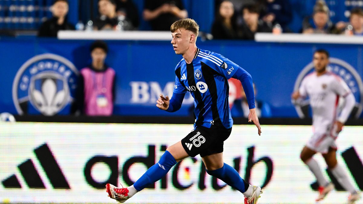 Геннадій Синчук був визнаний найкращим гравцем Монреалю в матчі МЛС Геннадій Синчук був визнаний найкращим гравцем Монреалю в матчі МЛС