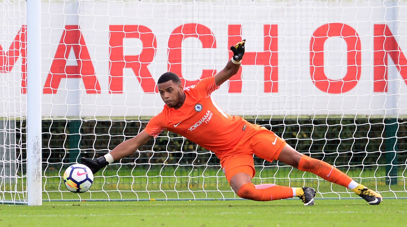 Ніколя Тіє розповів, чи готовий взяти участь у миротворчій операції в Україні Ніколя Тіє розповів, чи готовий взяти участь у миротворчій операції в Україні