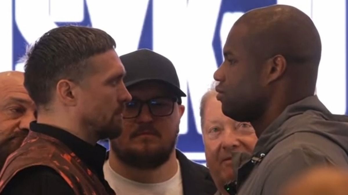 Усик - Дюбуа 2 - боксер провели вторую дуэль взглядов - видео Усик - Дюбуа 2 - боксер провели вторую дуэль взглядов - видео