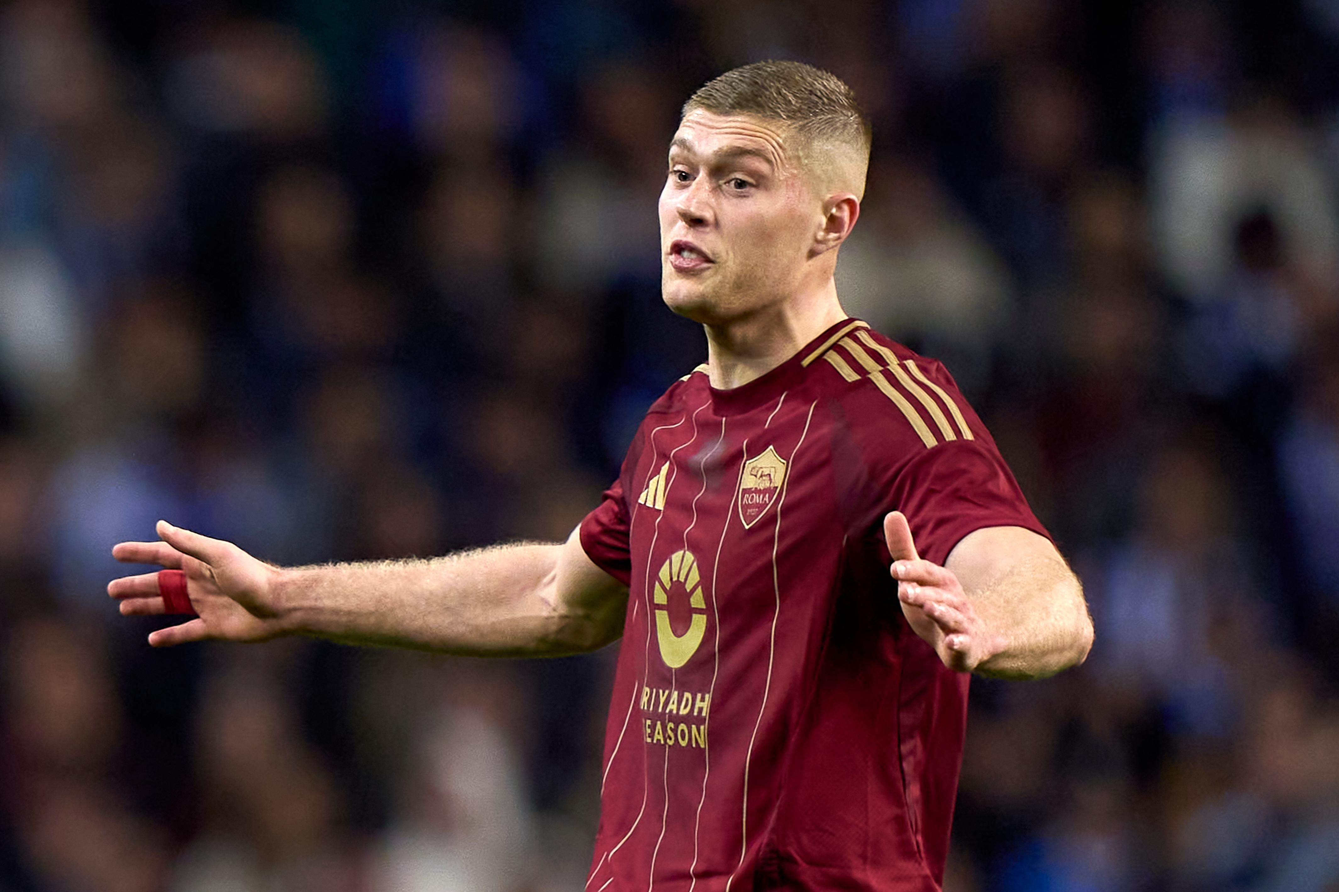 Артем Довбик - український нападник Роми може перейти в Жирону влітку 2025 року Артем Довбик - український нападник Роми може перейти в Жирону влітку 2025 року