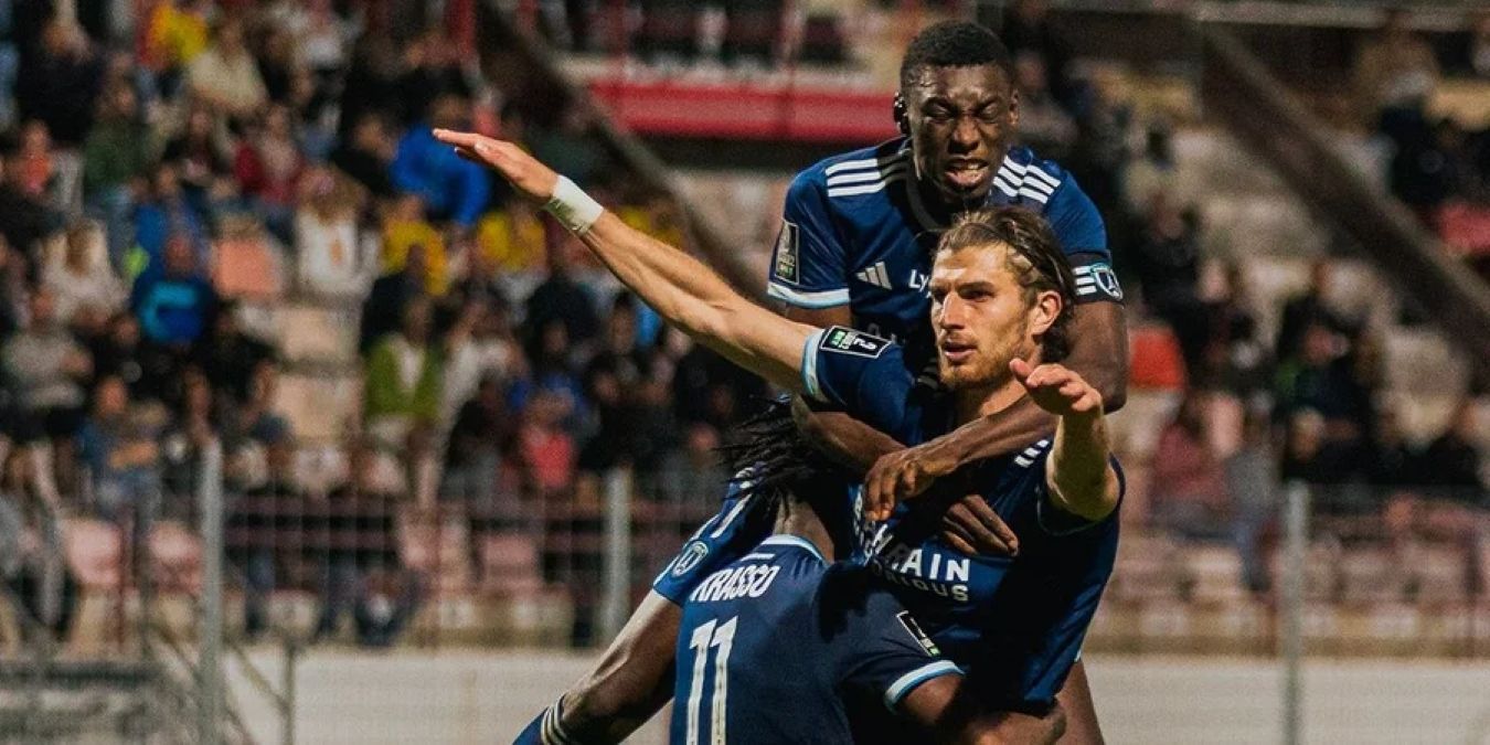 Футбольний клуб Париж кваліфікувався у французьку Лігу 1 - відео Футбольний клуб Париж кваліфікувався у французьку Лігу 1 - відео