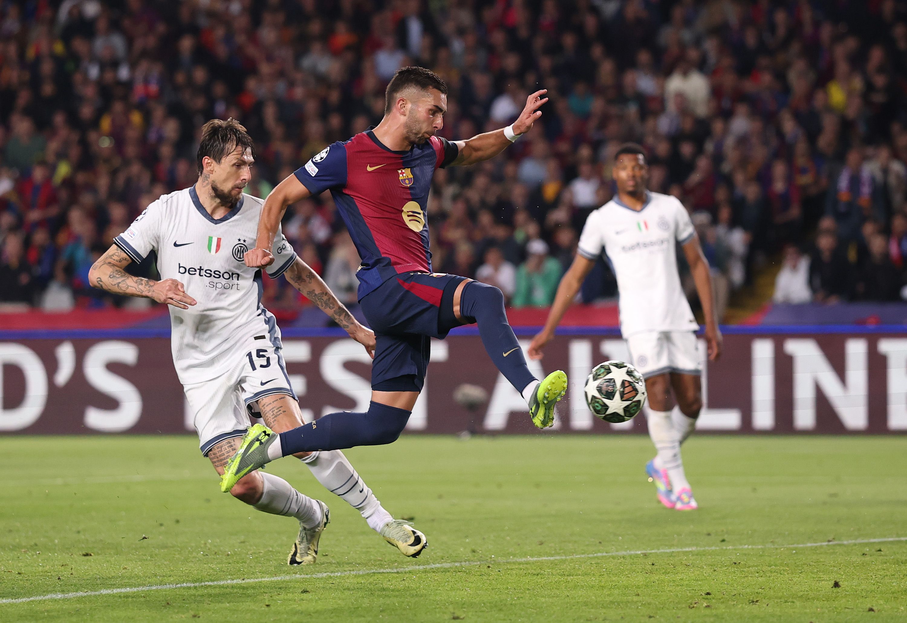 Интер – Барселона прогноз на матч Лиги чемпионов 2024-2025 Интер – Барселона прогноз на матч Лиги чемпионов 2024-2025