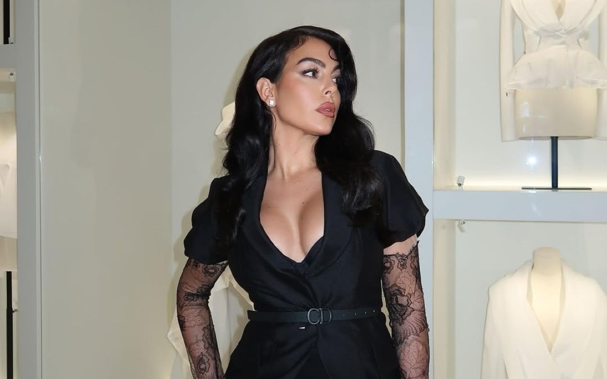 Джорджина Родрігес поділилась ефектними світлинами з Нью-Йорка Джорджина Родрігес поділилась ефектними світлинами з Нью-Йорка