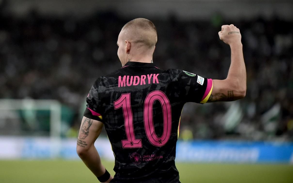 Мудрик может получить подаркное Мудрик может получить подаркное