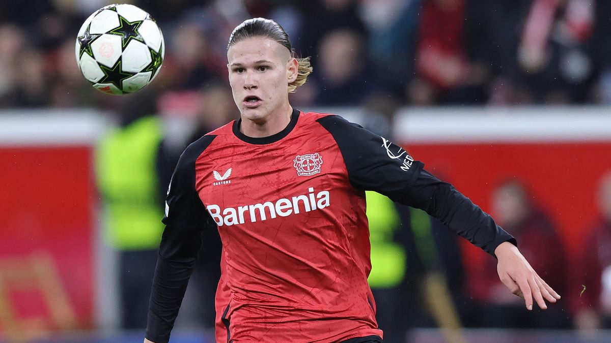 Артем Степанов забил гол в финале юношеской лиги Германии - видео Артем Степанов забил гол в финале юношеской лиги Германии - видео