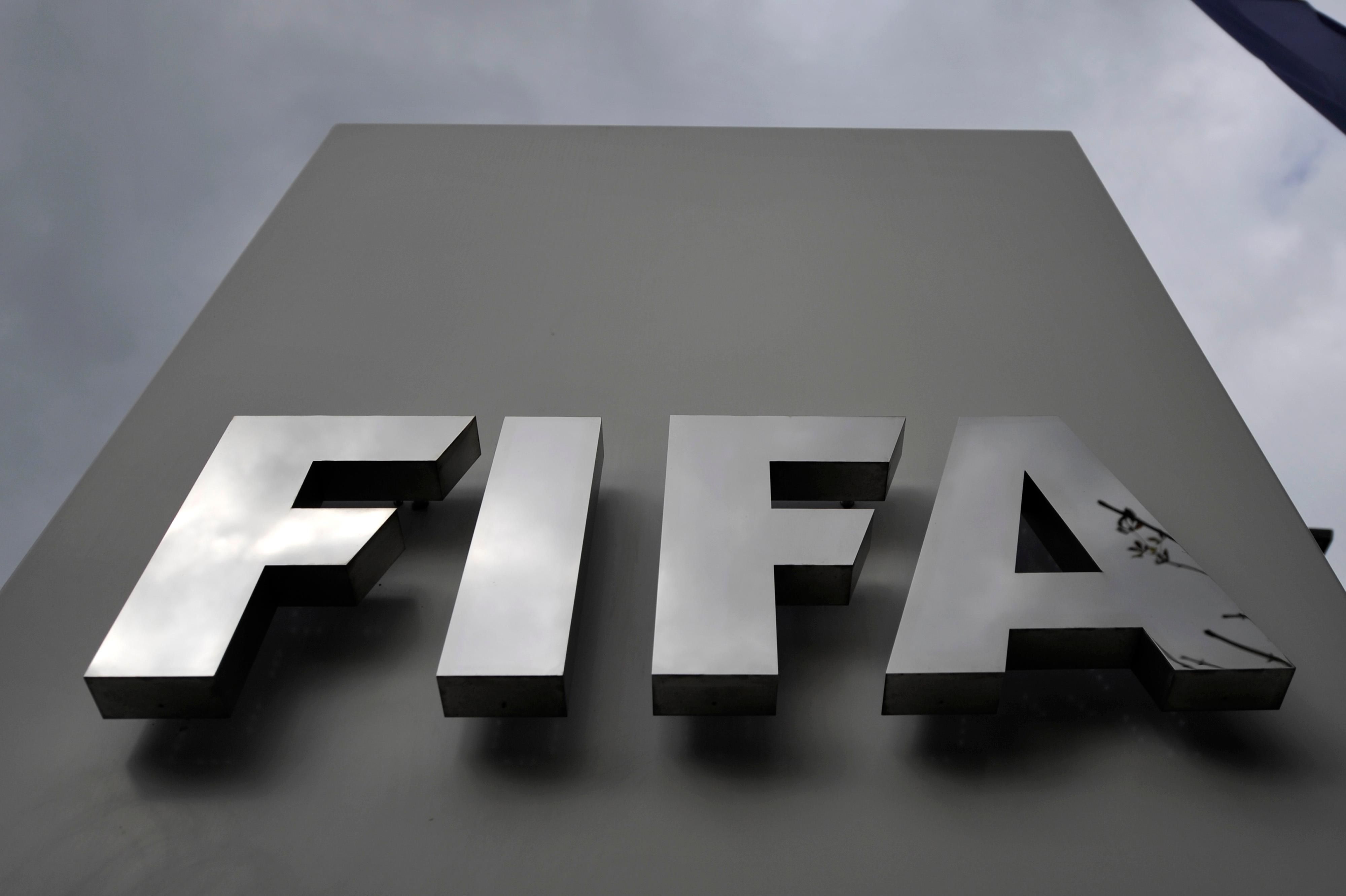 ФІФА не змогла продавити ідею відновлення росіян у футболі
