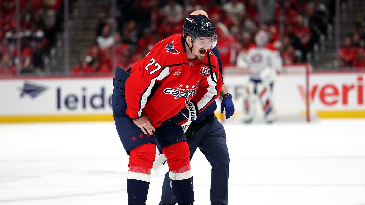 Российского хоккеиста НХЛ Александра Алексеева арестовали в США из-за драки Российского хоккеиста НХЛ Александра Алексеева арестовали в США из-за драки