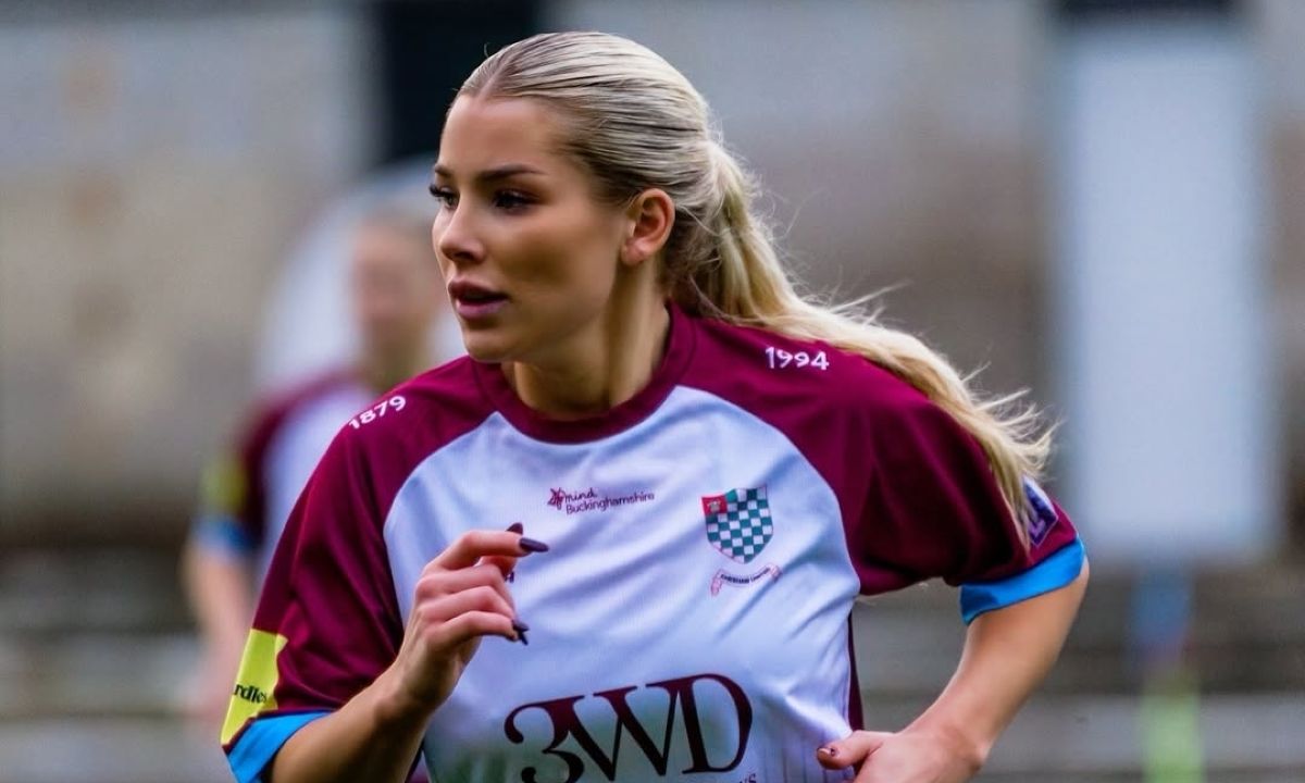 Мадлен Райт - англійська футболістка опублікувала відверте фото Мадлен Райт - англійська футболістка опублікувала відверте фото