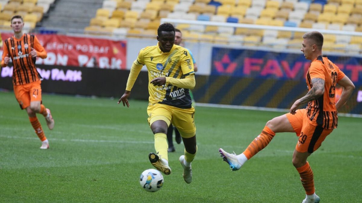 Рух - Шахтер - результат, видео голов и обзор матча 30 тура УПЛ Рух - Шахтер - результат, видео голов и обзор матча 30 тура УПЛ