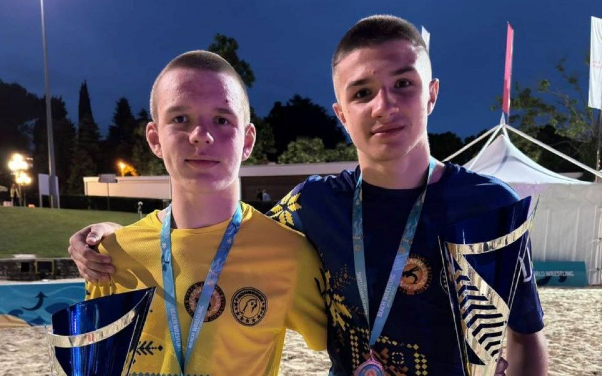 Кирило Ілляшенко завоював срібну медаль на чемпіонаті Європи з пляжної боротьби Кирило Ілляшенко завоював срібну медаль на чемпіонаті Європи з пляжної боротьби