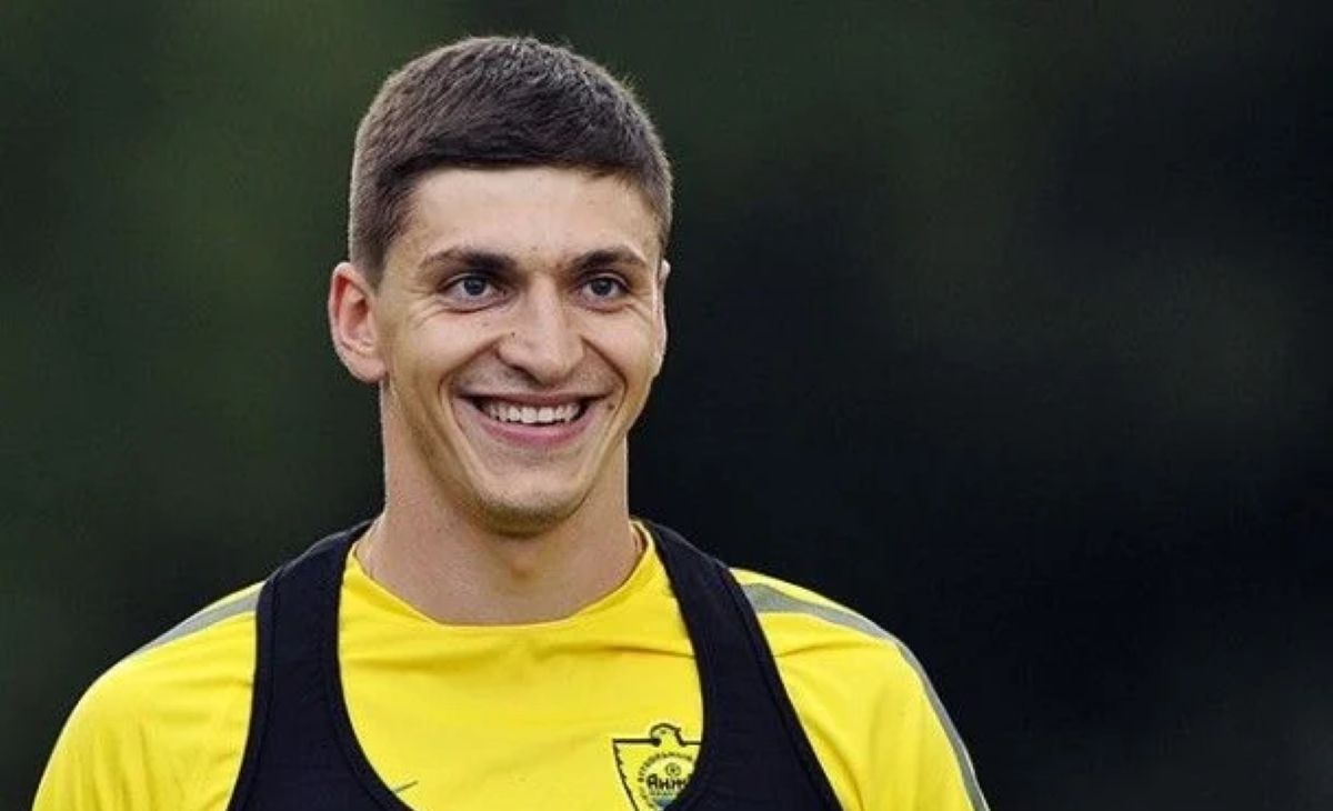 Пилип Будківський - український форвард назав помилкою перехід в Анжи Пилип Будківський - український форвард назав помилкою перехід в Анжи