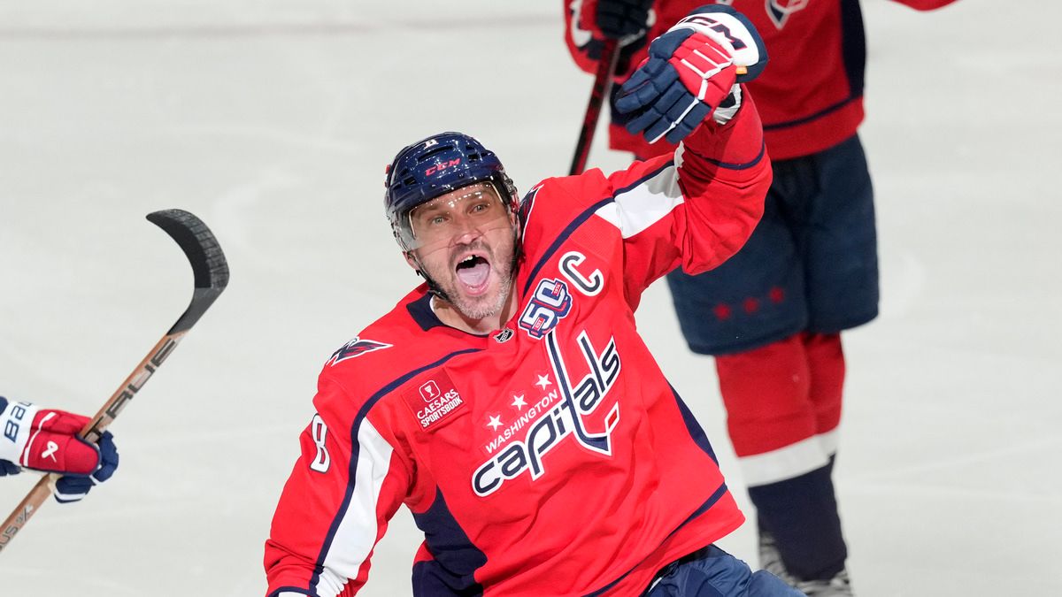 Александра Овечкина внесли в базу Миротворца - реакция Пескова и Захаровой Александра Овечкина внесли в базу Миротворца - реакция Пескова и Захаровой