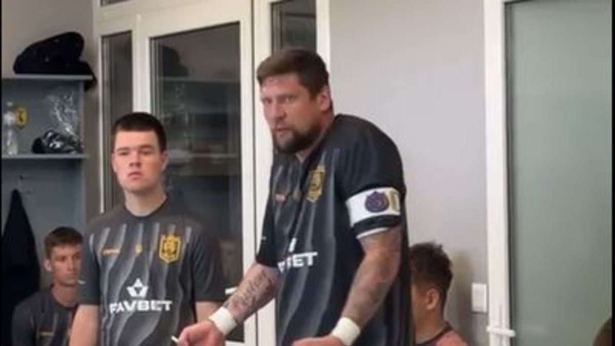 Селезнев попал в языковой скандал - на каком языке делал наставление футболист Селезнев попал в языковой скандал - на каком языке делал наставление футболист