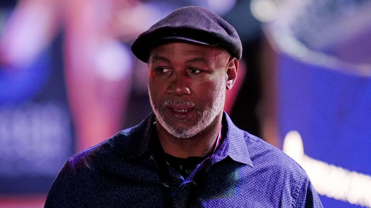 Кто из соперников Льюиса имел самый сильный удар Кто из соперников Льюиса имел самый сильный удар