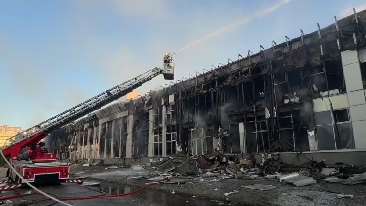 Россияне разрушили здание спорткомплекса КПИ Россияне разрушили здание спорткомплекса КПИ