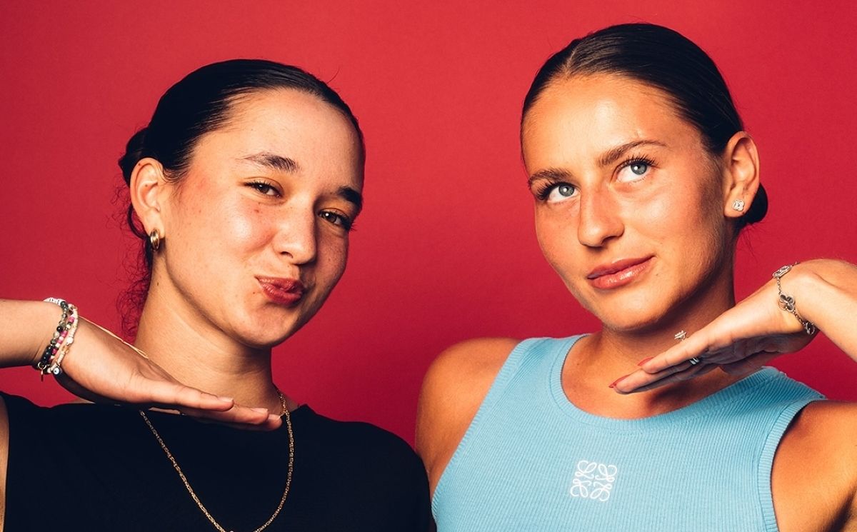 Марта Костюк опублікувала фото з нової фотосесії у парі з Євою Лис Марта Костюк опублікувала фото з нової фотосесії у парі з Євою Лис