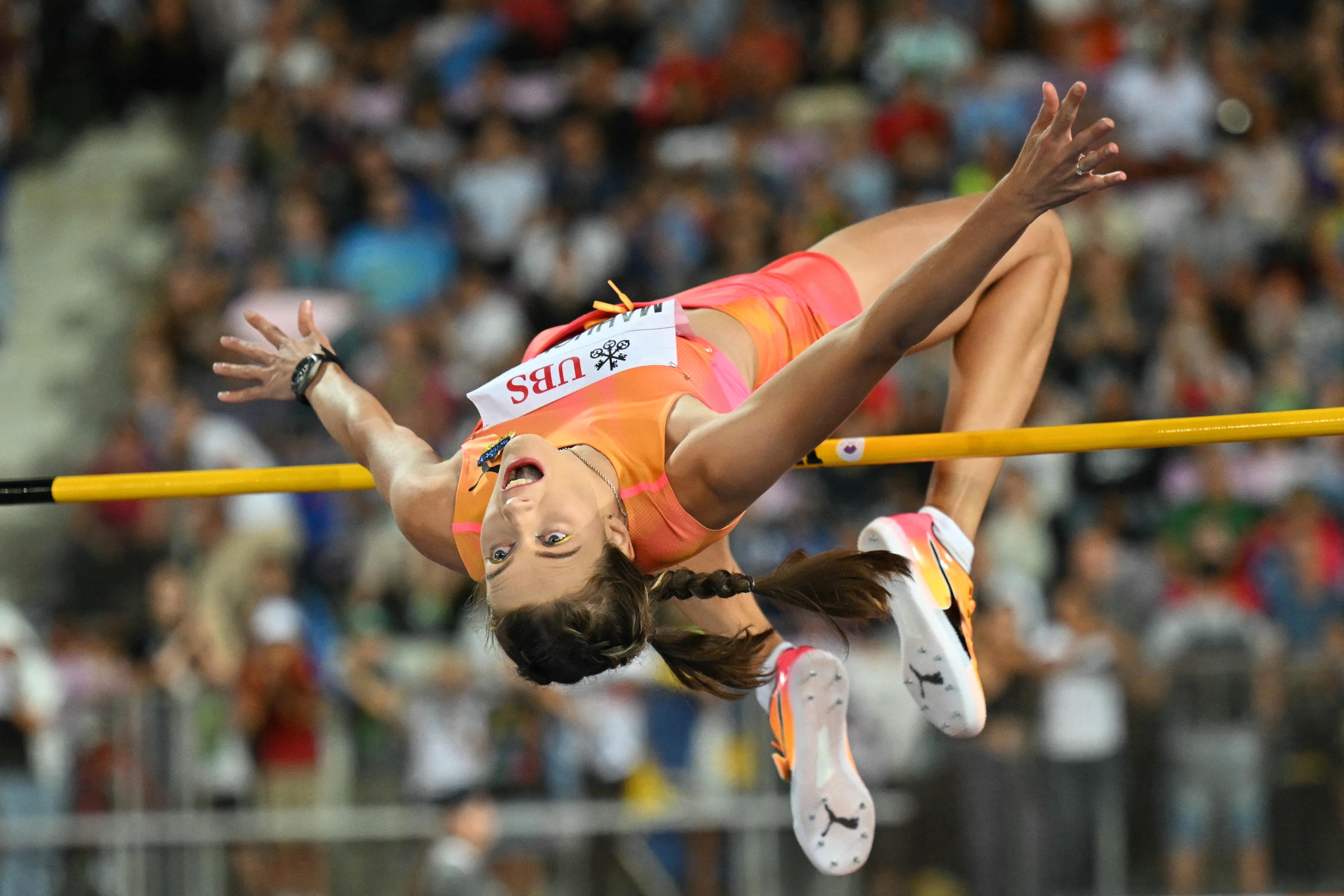 Україна вилетіла з першого дивізіону Україна вилетіла з першого дивізіону