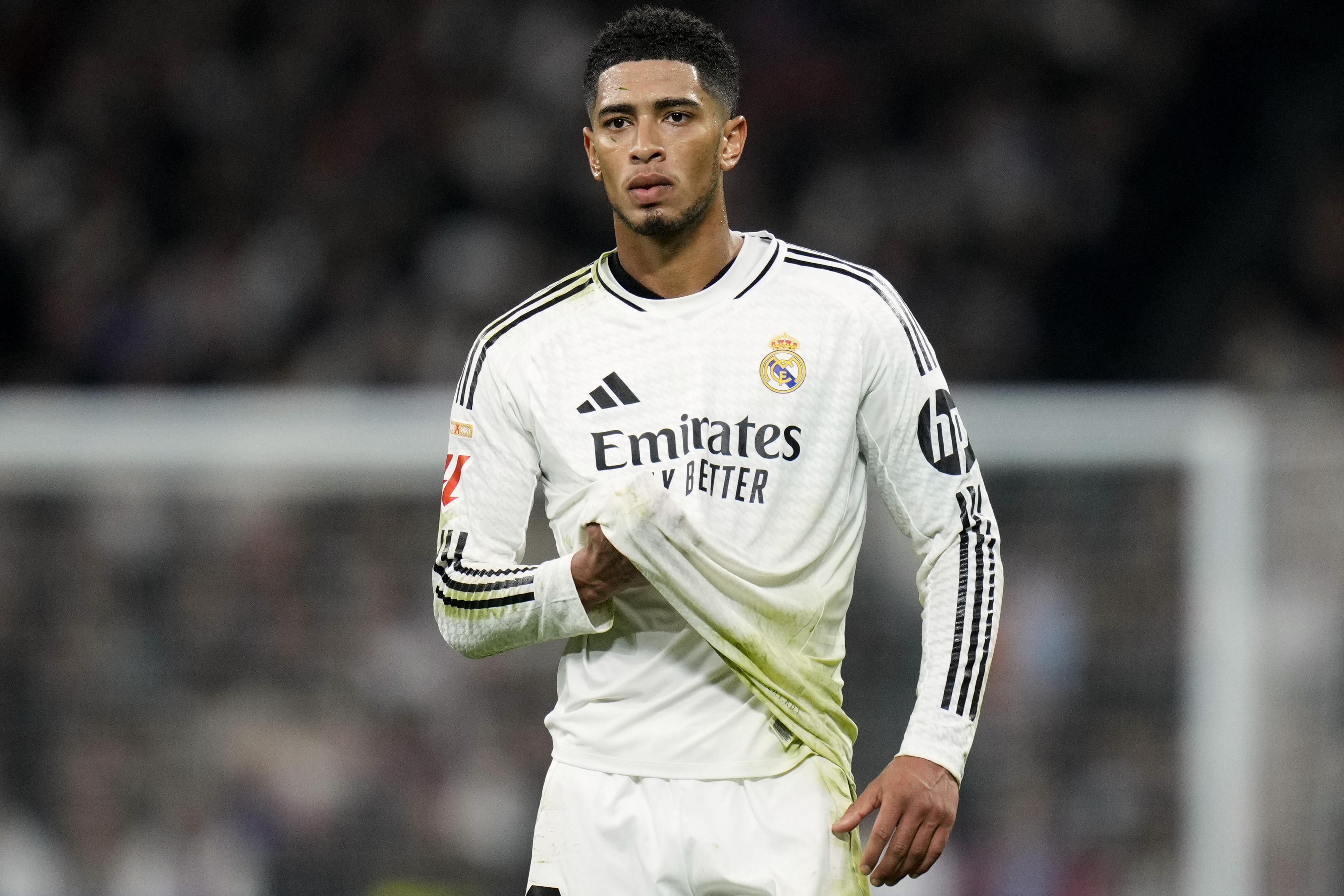 Беллінгем отримав подарунок від "джмелів" Беллінгем отримав подарунок від "джмелів"