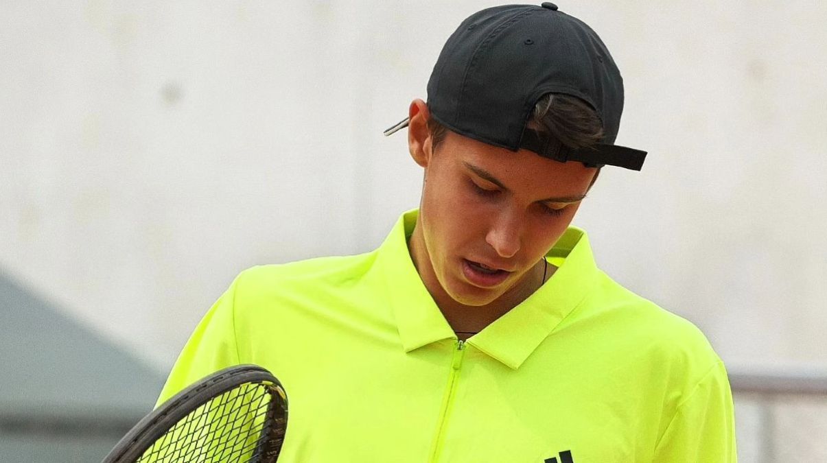 Білозерцев відмовився спілкуватись українською